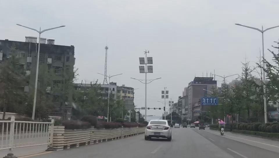 風(fēng)光互補太陽能路燈