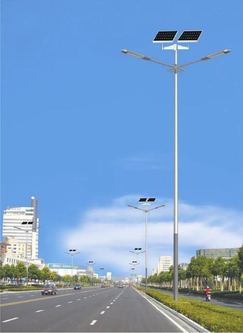 新聞：太陽能路燈是由哪幾個部分組成、它的用途?